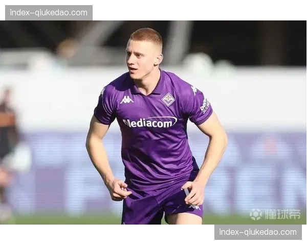 传闻曼联球探现身威悉球场，重点考察不莱梅中场在肋部的创造力