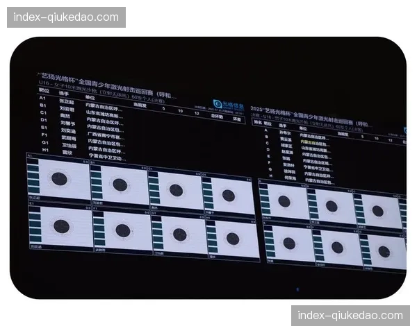 技术统计屏故障，现场DJ用口播实时更新球员得分数据
